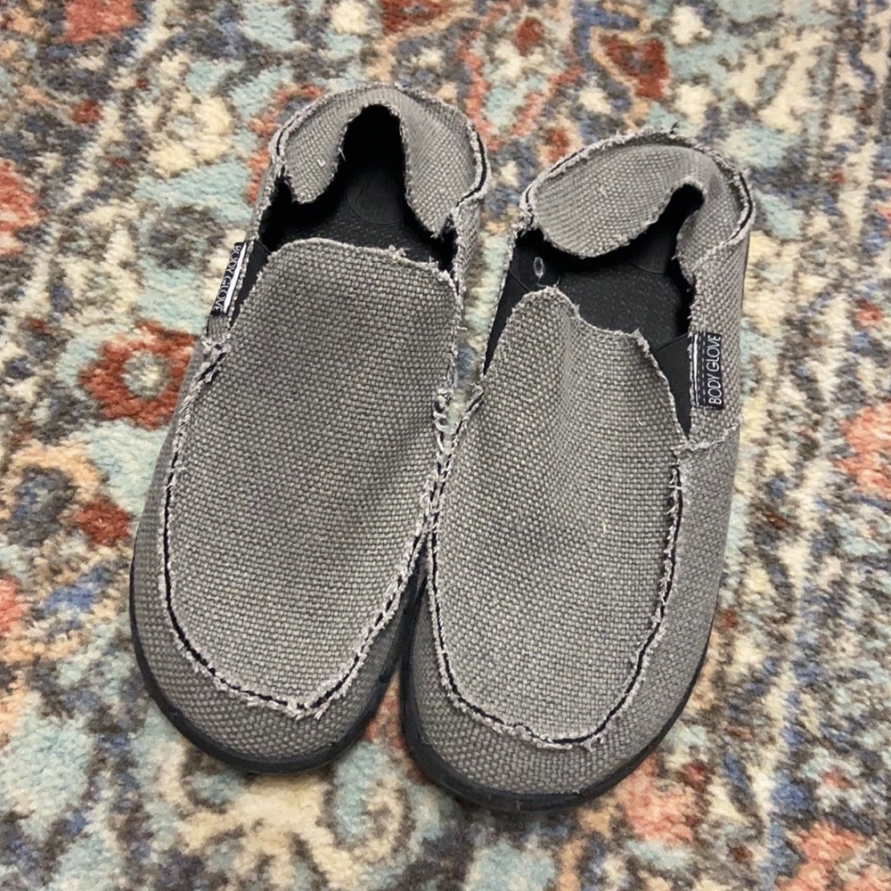 Body glove shoes